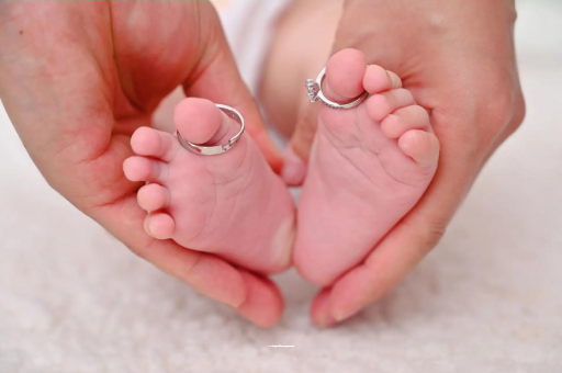 阿拉尔孕妇多久肚子变大